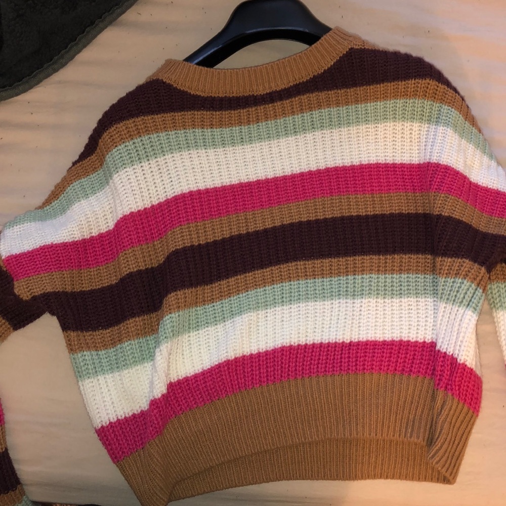 Sweater crop top
